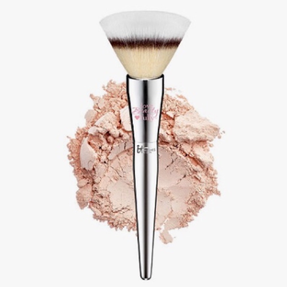 IT Cosmetics Flawless Powder ULTA Brush #202